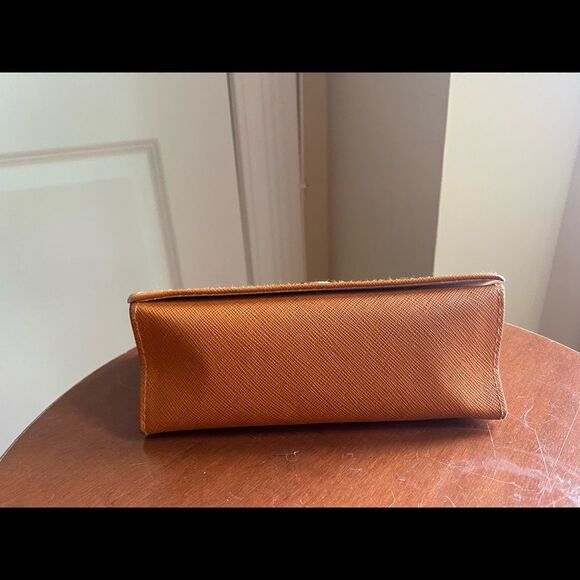 Tory Burch Orange Case Sunglasses - Picture 3 of 5